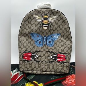 Authentic Gucci zip around backpack. GG Supreme Monogram Web Insect. Brand New.